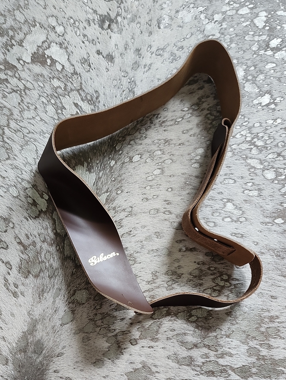 Gibson Adjustable Leather Guitar Strap Brown